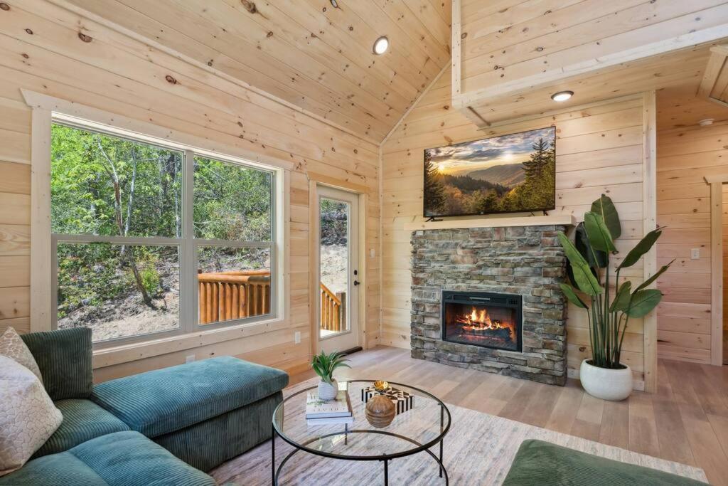 Villa Baby Bear Den à Gatlinburg Extérieur photo