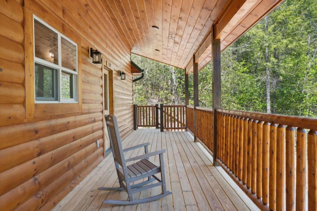 Villa Baby Bear Den à Gatlinburg Extérieur photo
